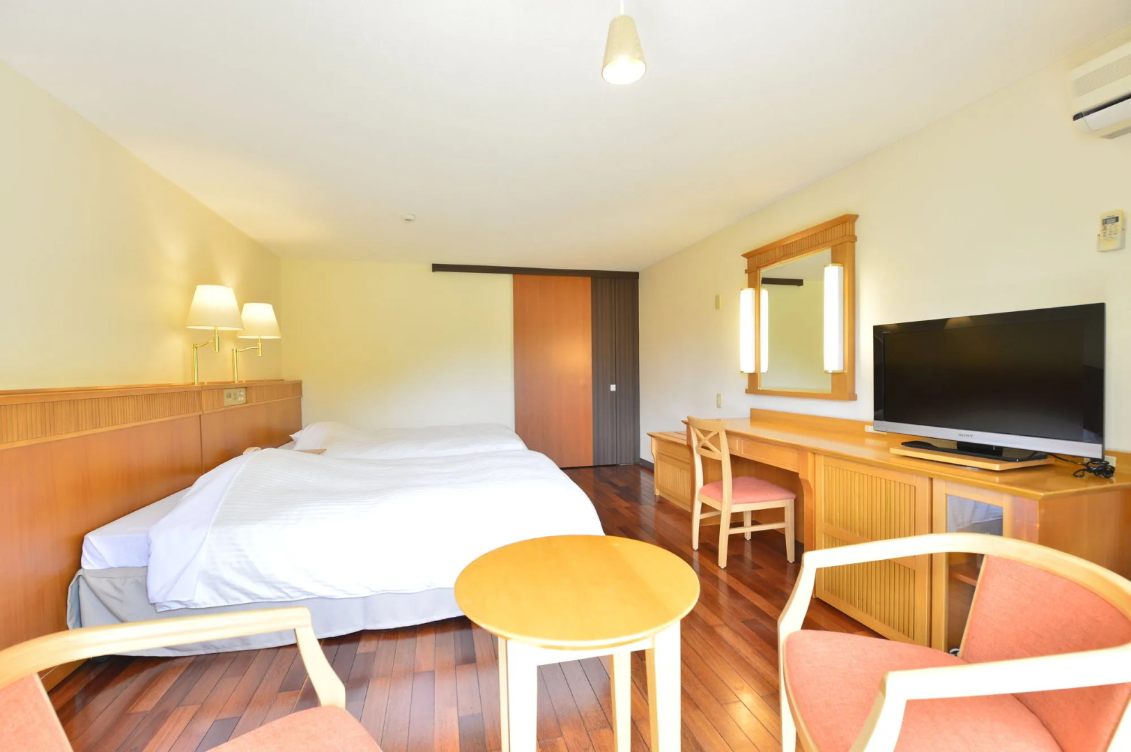 Fusaki Beach Resort Hotel & Villas