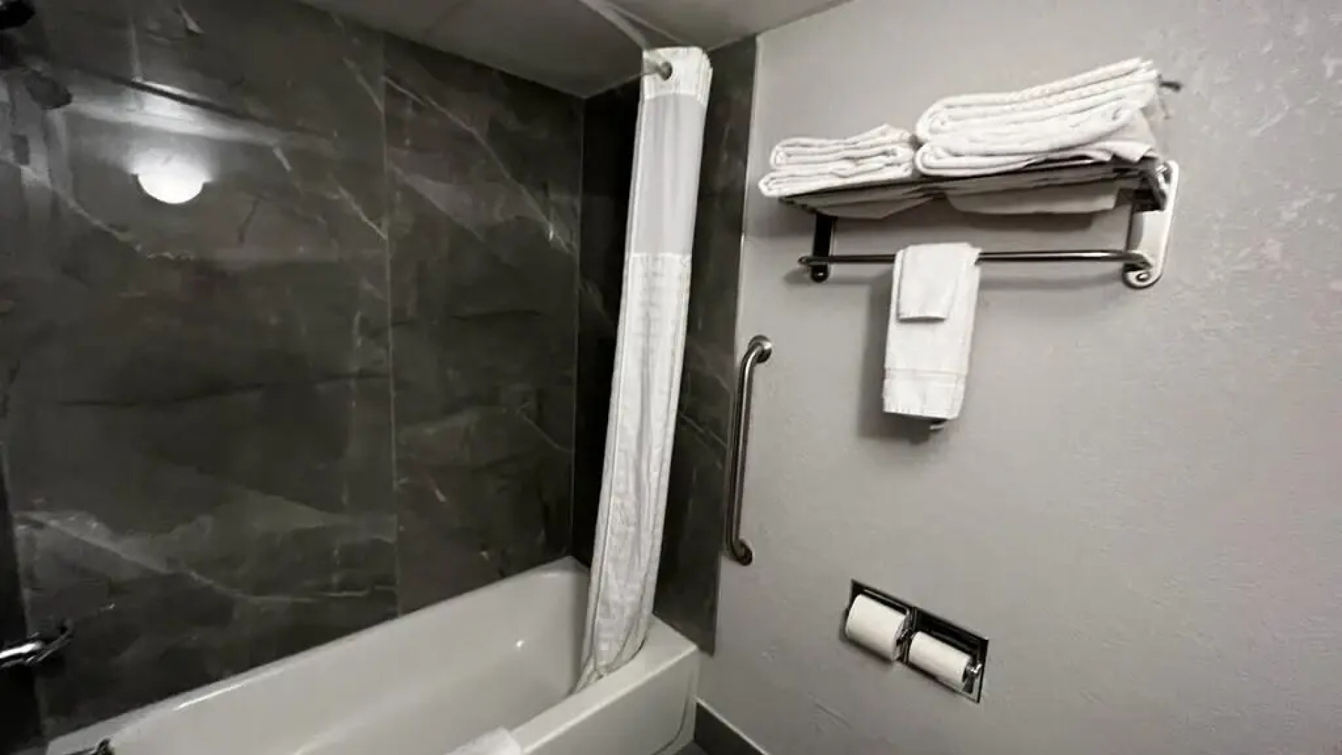 Quality Inn Newton at I-80