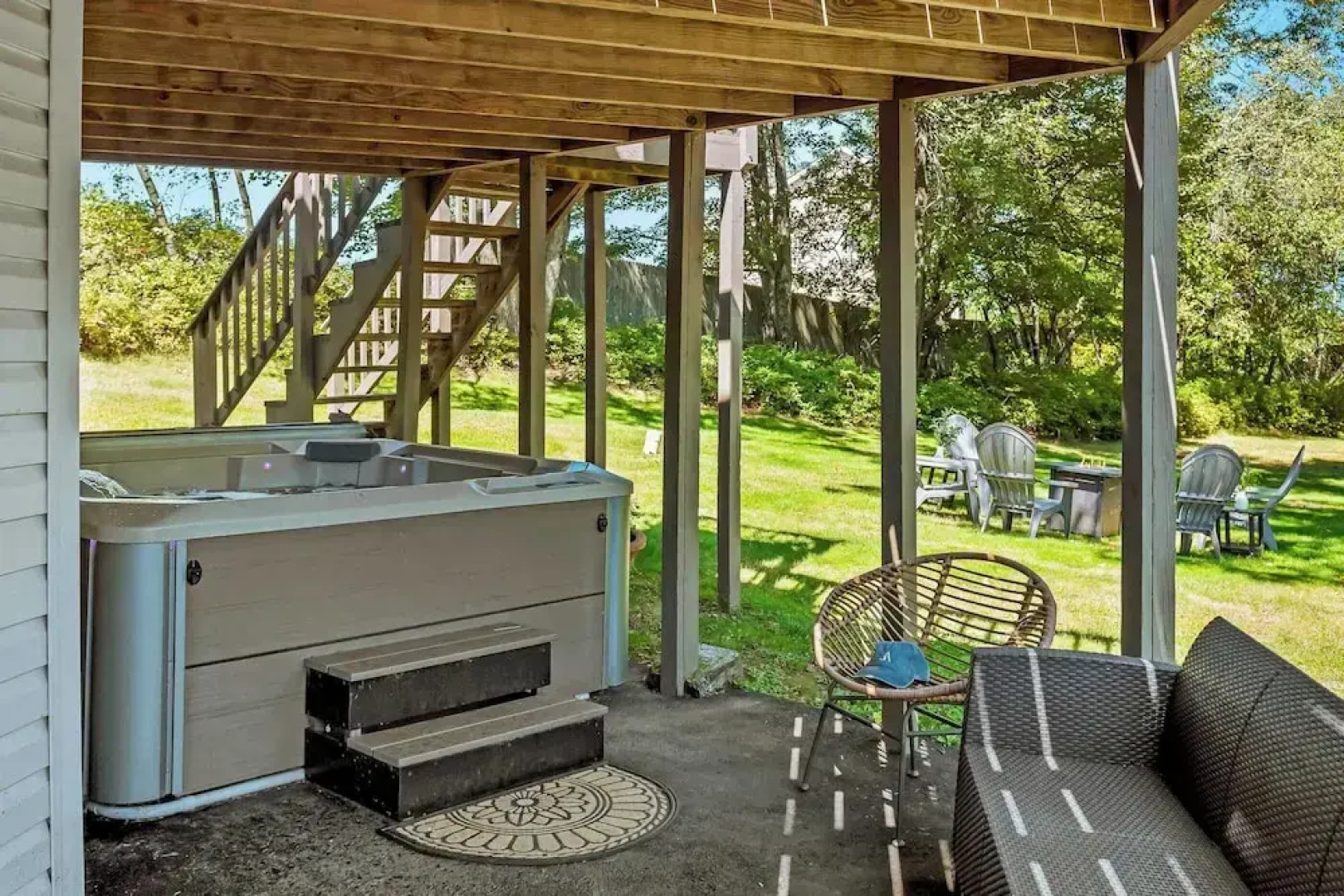 Lake It Right by Avantstay Lakefront w/ Dock, Hot Tub, Fire Pit & Game Room