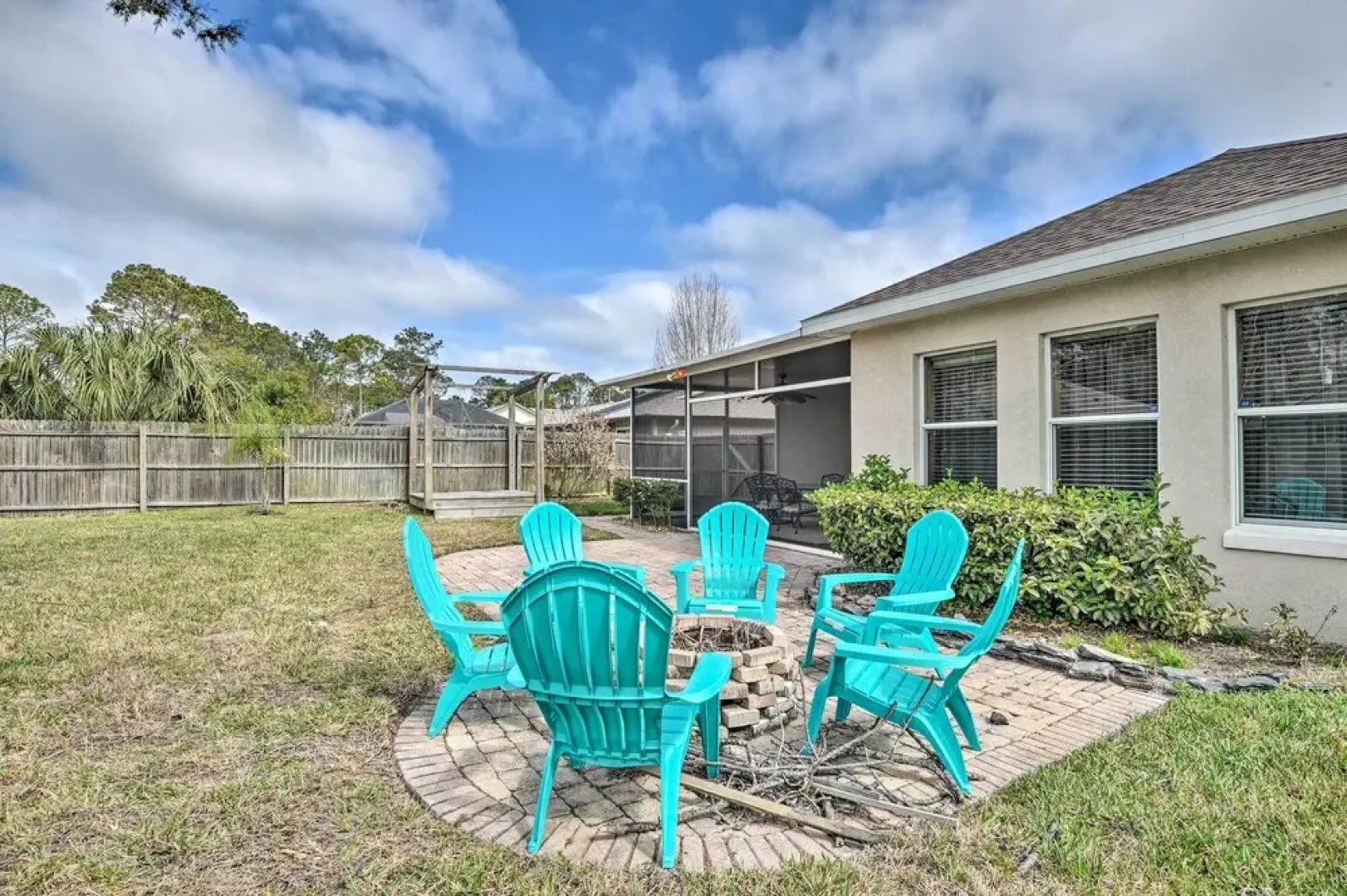 Pet-friendly Palm Coast Home w/ Pool Table & Patio