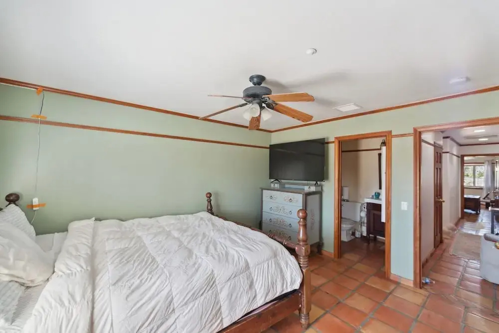 Countryside Spanish Hacienda W/ Spa, Horses, Views by Redawning