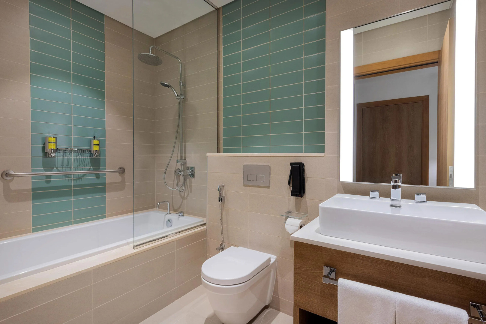 Element Al Mina, Dubai