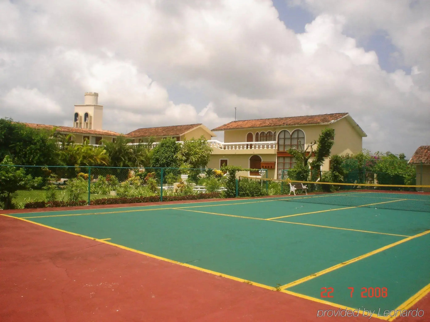 Villablanca Garden Beach Hotel