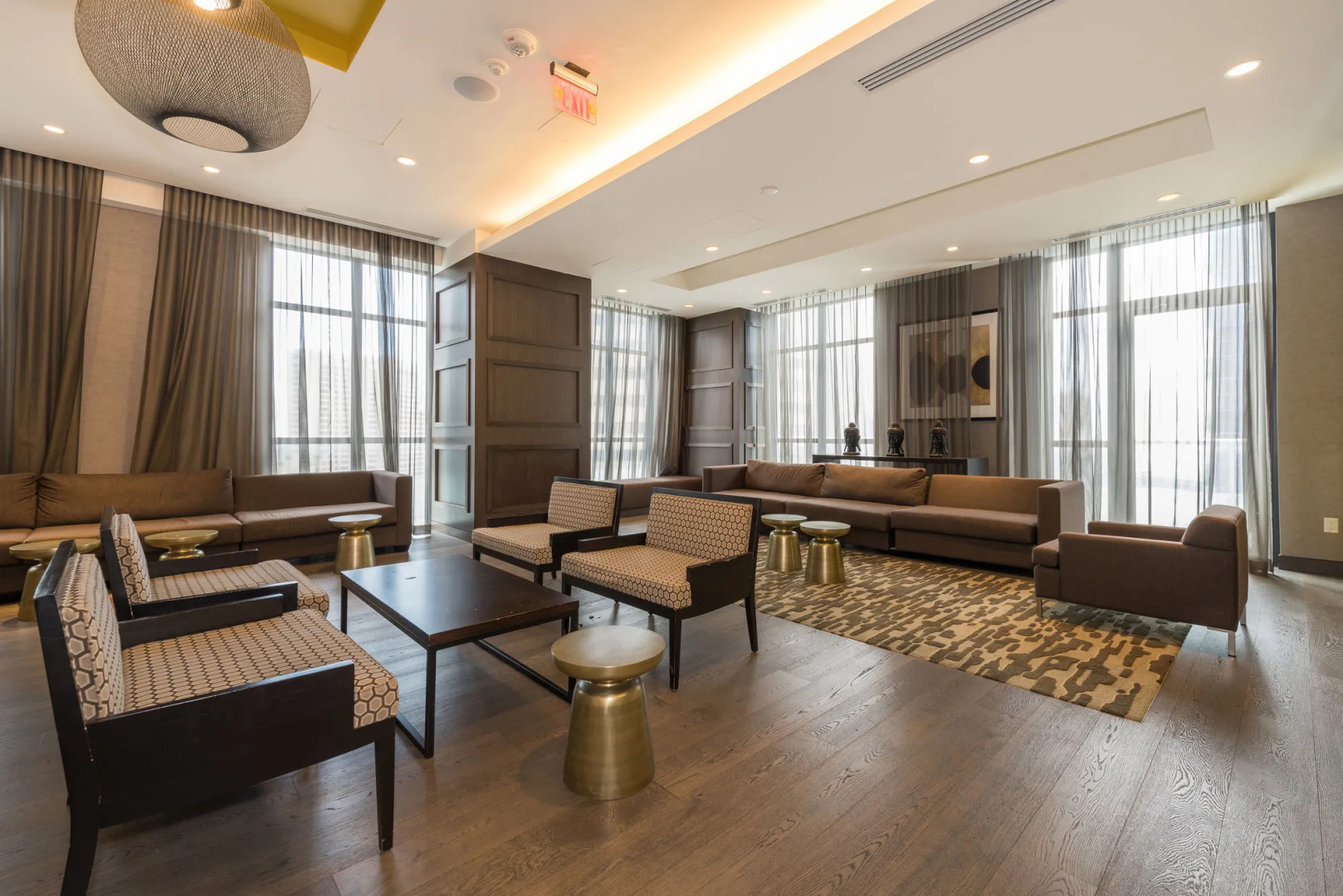 Grand Royal Condos - CN Tower