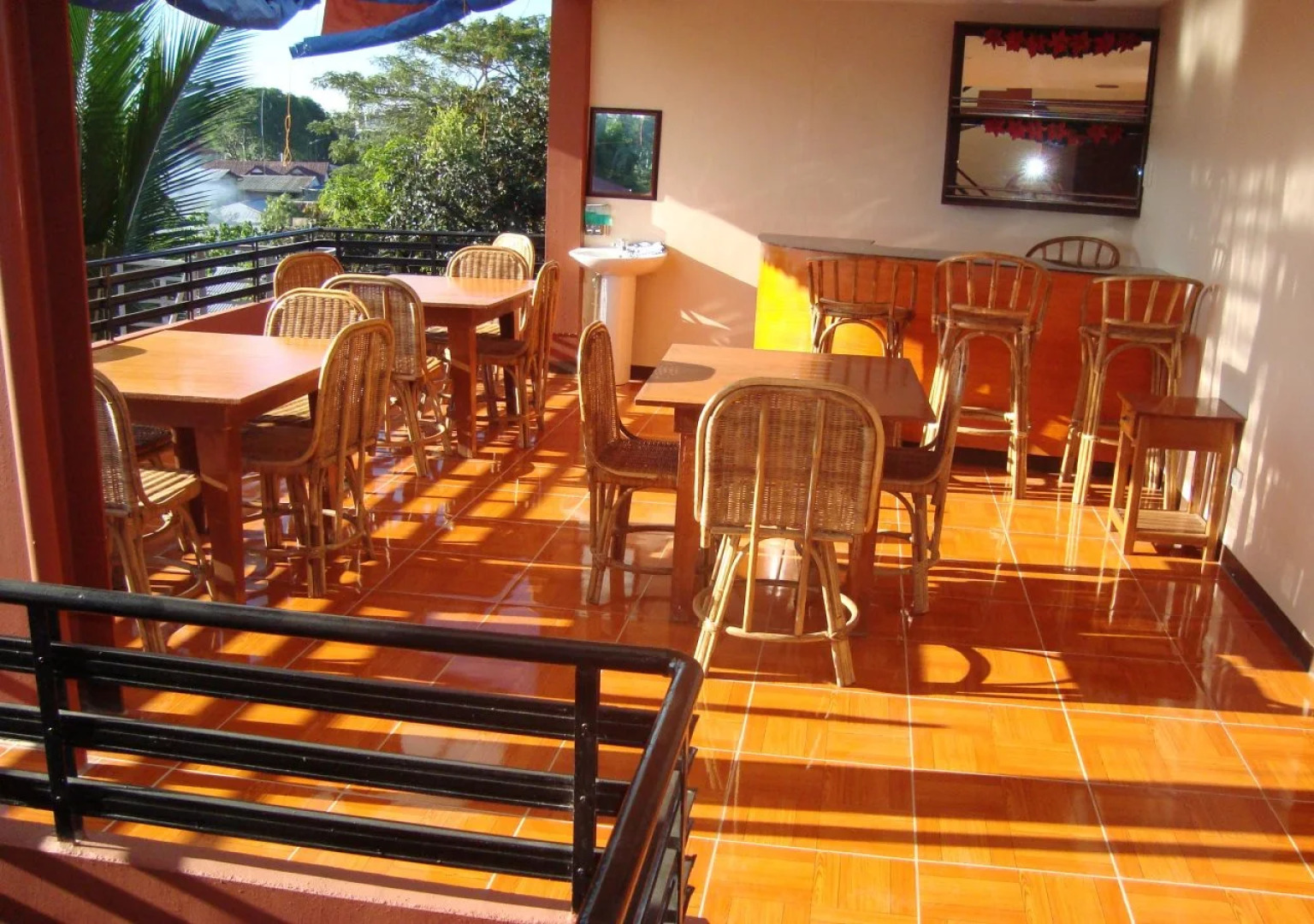 El Gallo Traveler's Pension