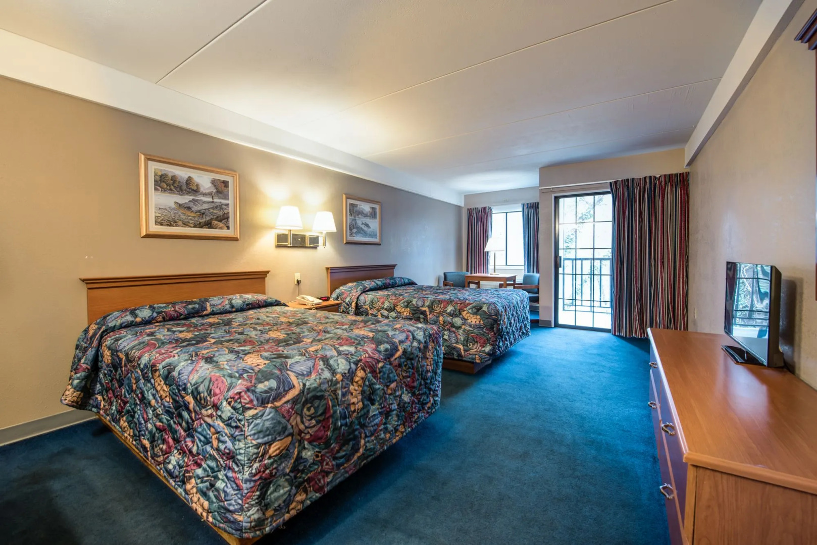 Sidney James Mountain Lodge