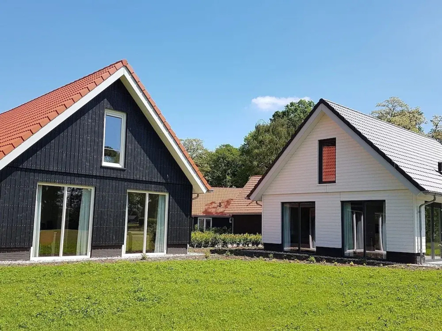 Modern Villa With Garden