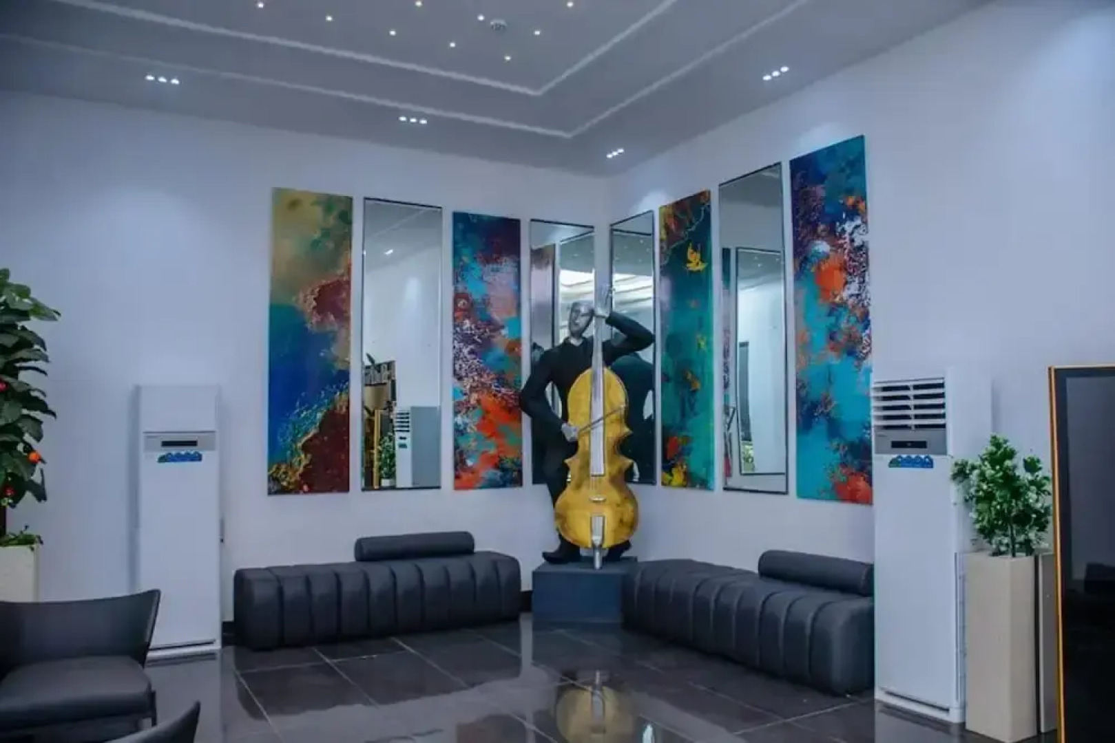 G Pinnacle Signature Hotel