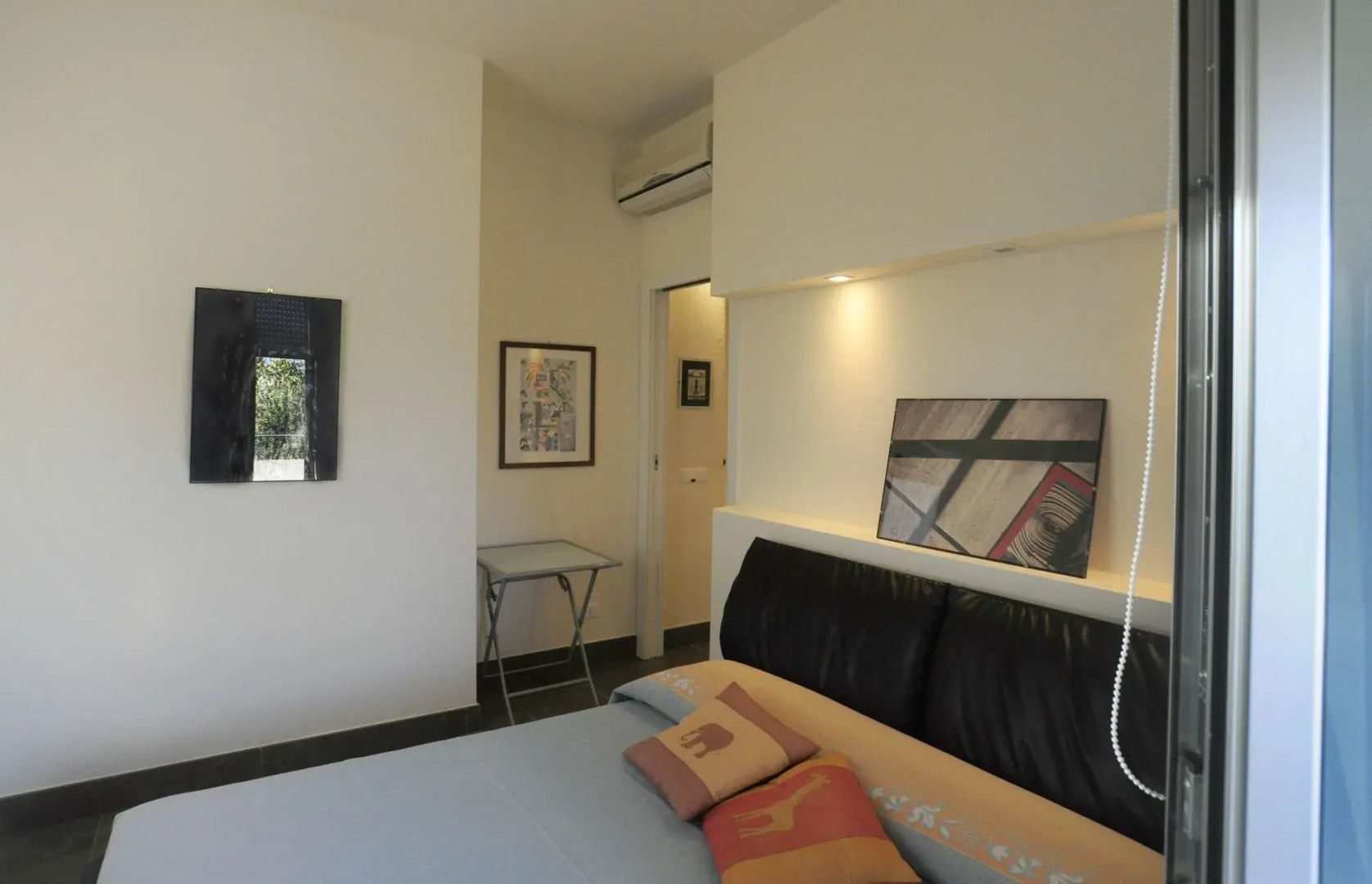 Art House Margine Rosso