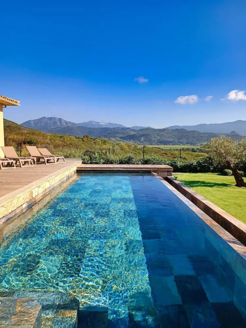 Villa Riposu Jacuzzi Pool Beach Access on Foot