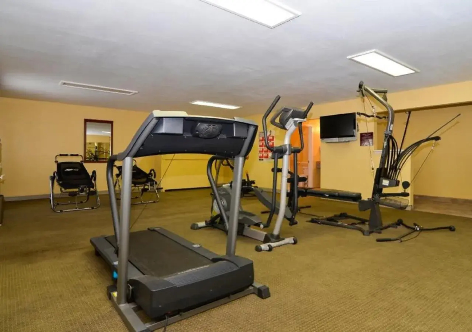 Best Western Inn by the Lake