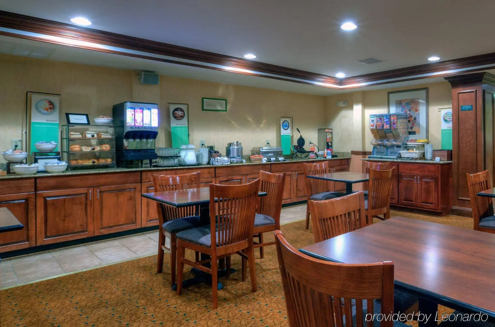 Country Inn & Suites by Radisson, Chester, VA