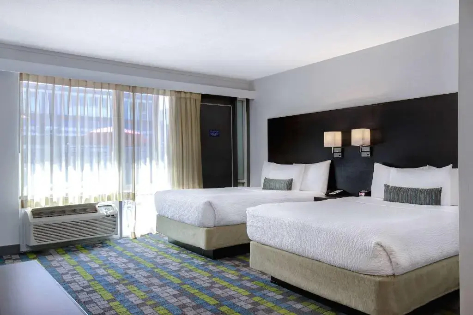 Victoria Airport/Sidney Travelodge