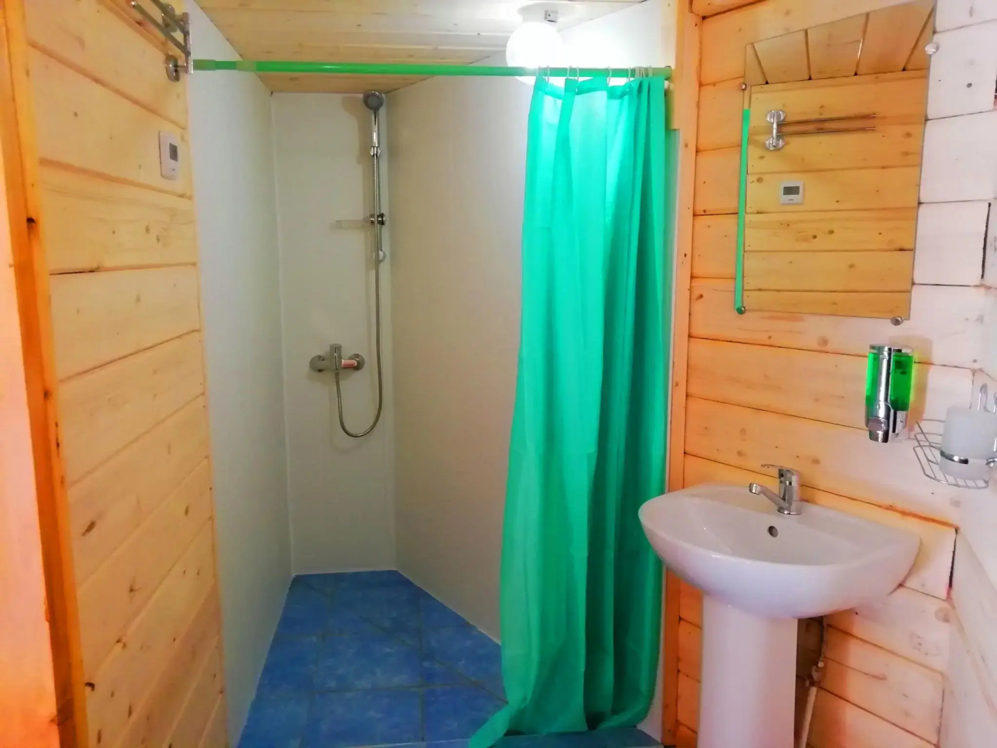 Зелёный колобок