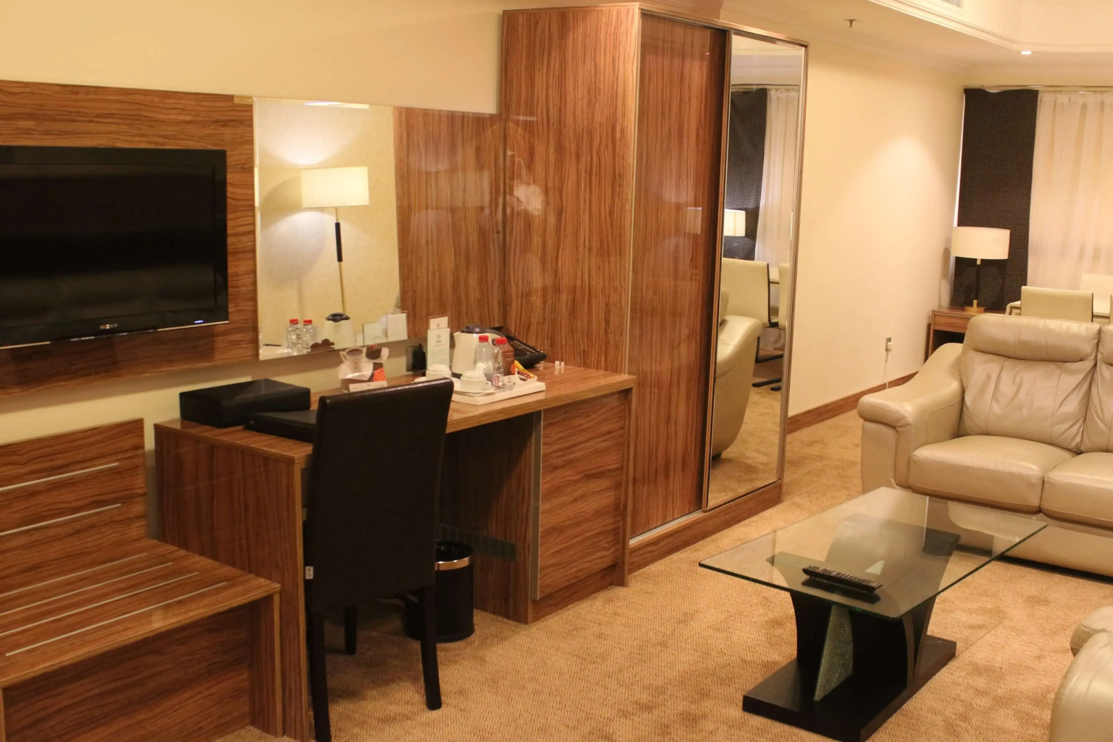 Golden Tulip Al Shakreen