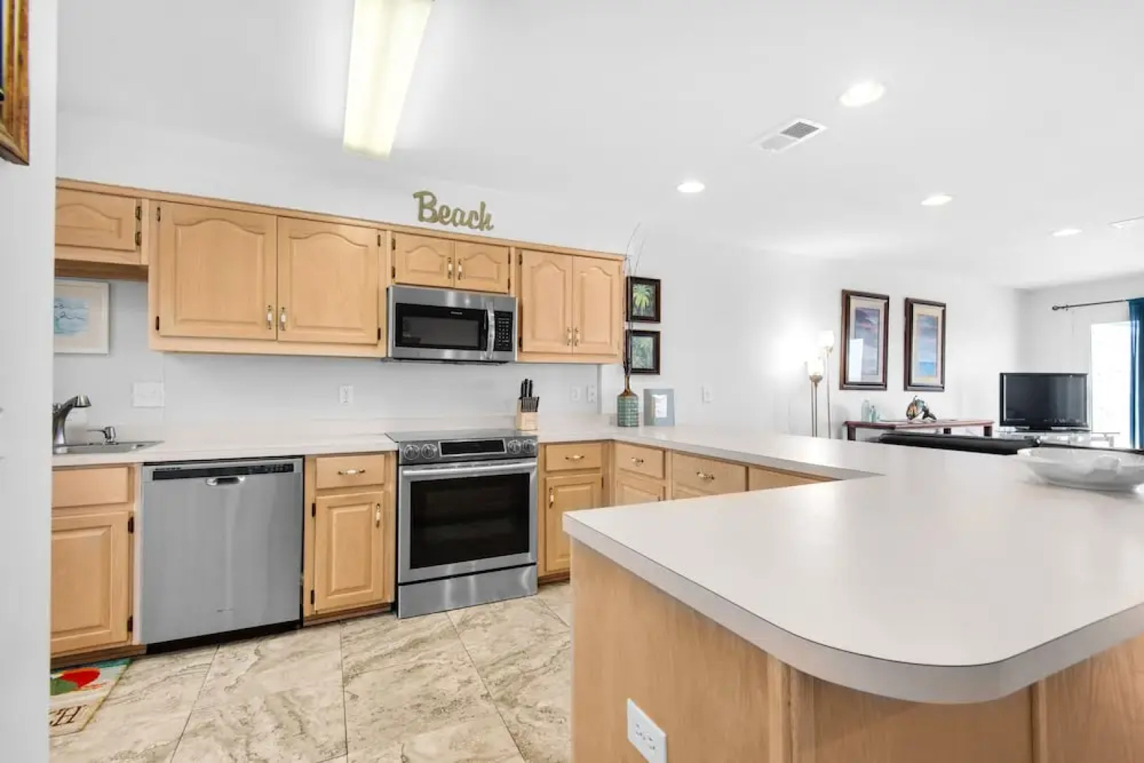 Life's A Beach 3 Bedroom Townhouse by RedAwning