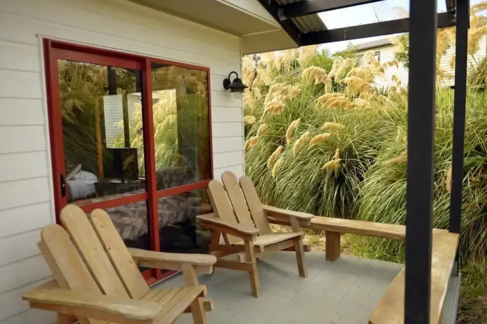 Whistling Frog Cafe & Accommodation