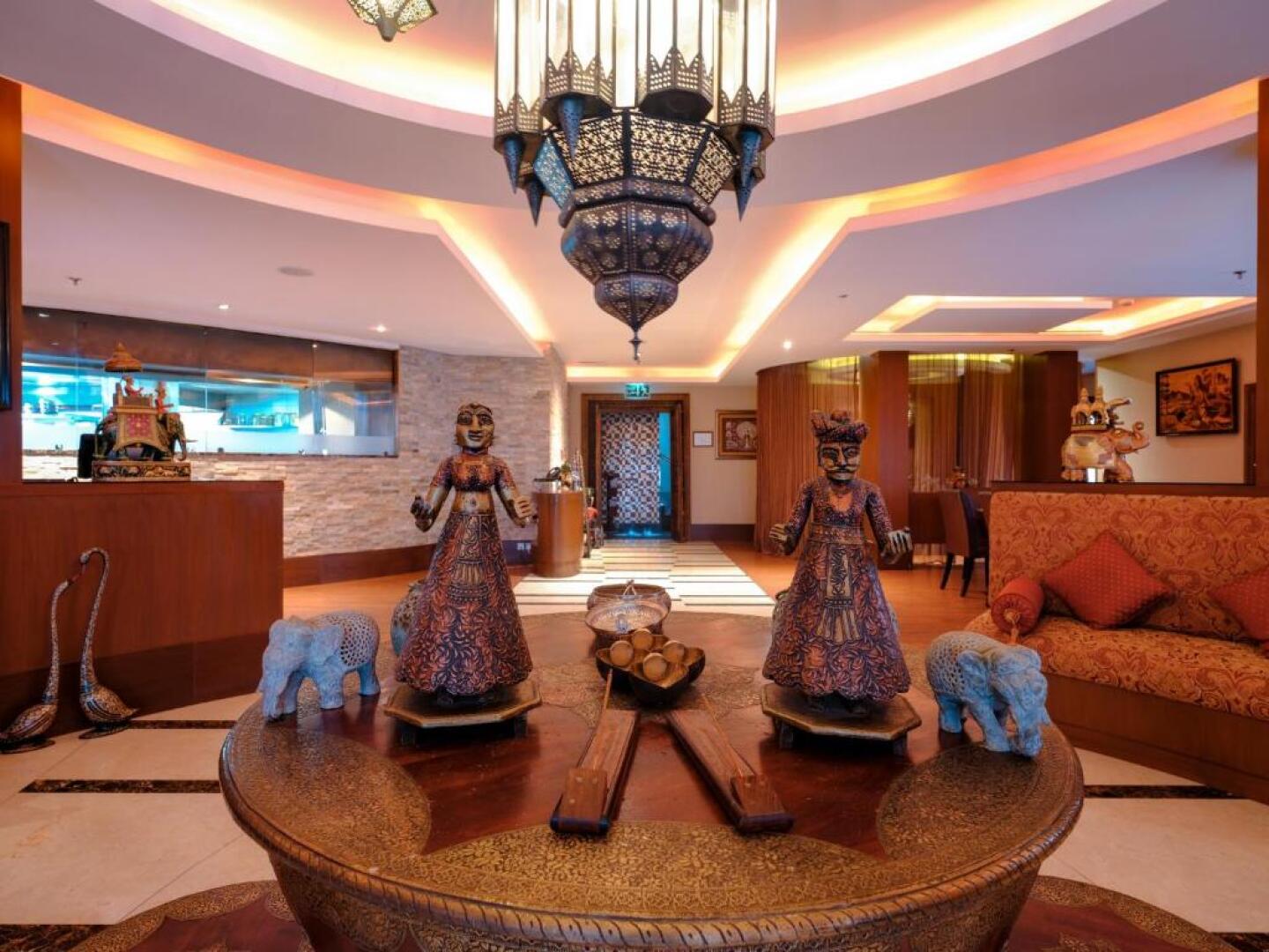 Holiday Inn Suites Kuwait Salmiya