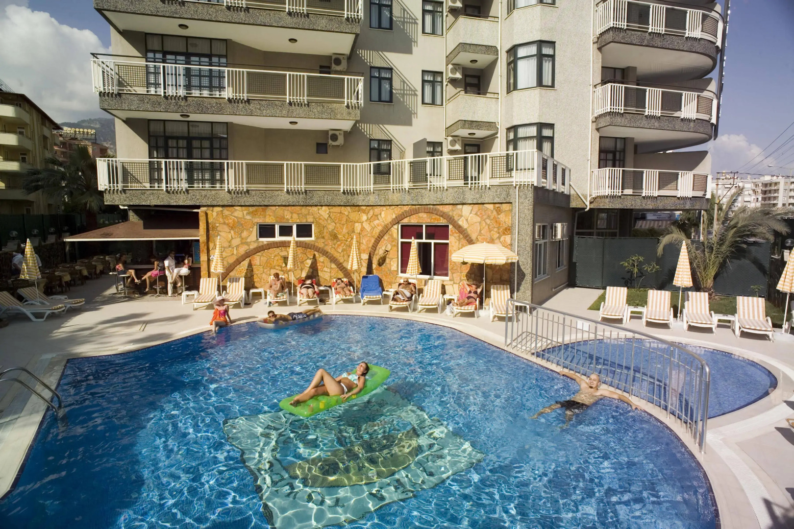 Kleopatra Tower Suite Hotel