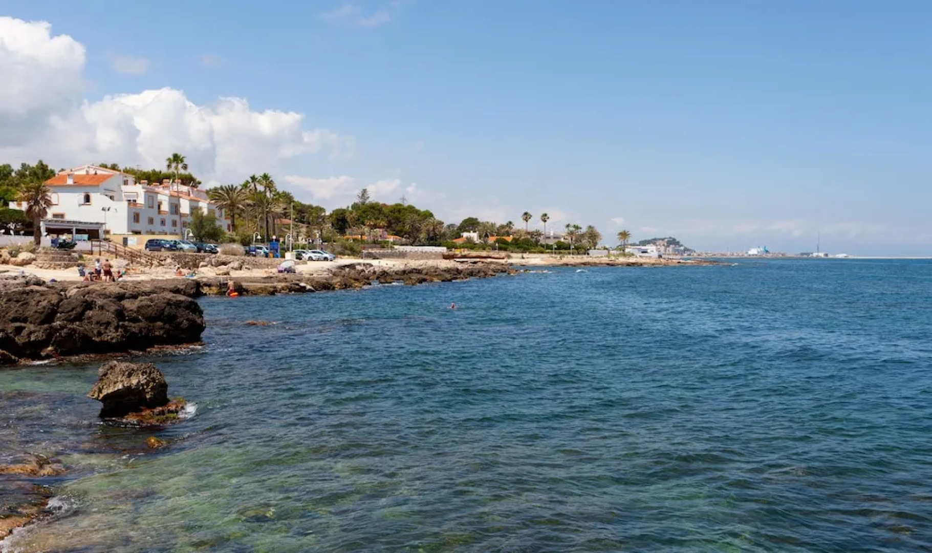 Apartamentos La Racona