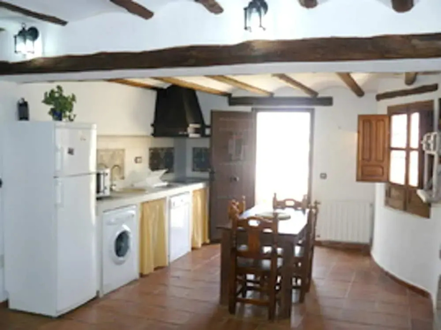 Apartment With 4 Bedrooms in Fontanar, With Wonderful Mountain View, Private Pool, Enclosed Garden - 200 km From the Slopes