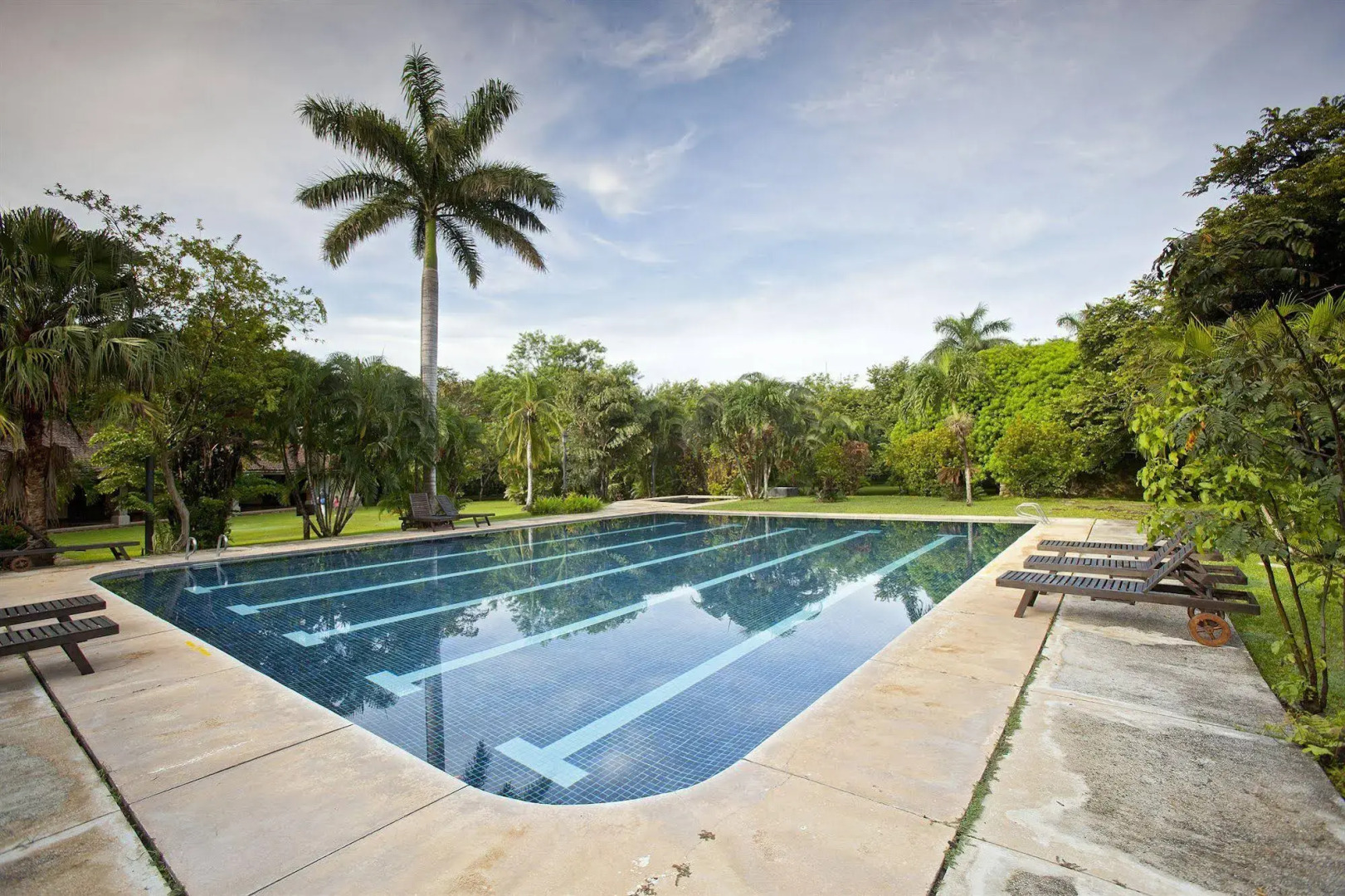 Hacienda La Pacífica Eco-Lodge