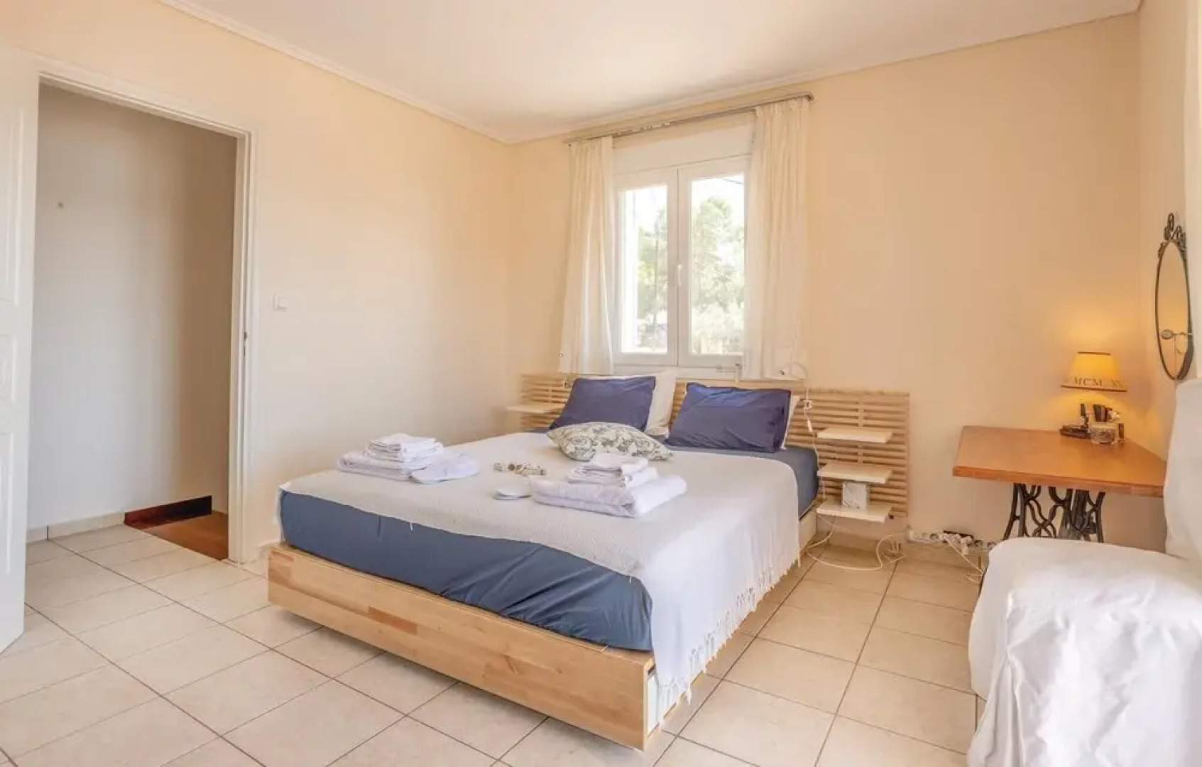 Awesome Home in Kaki Thalassa-keratea With 4 Bedrooms and Wifi