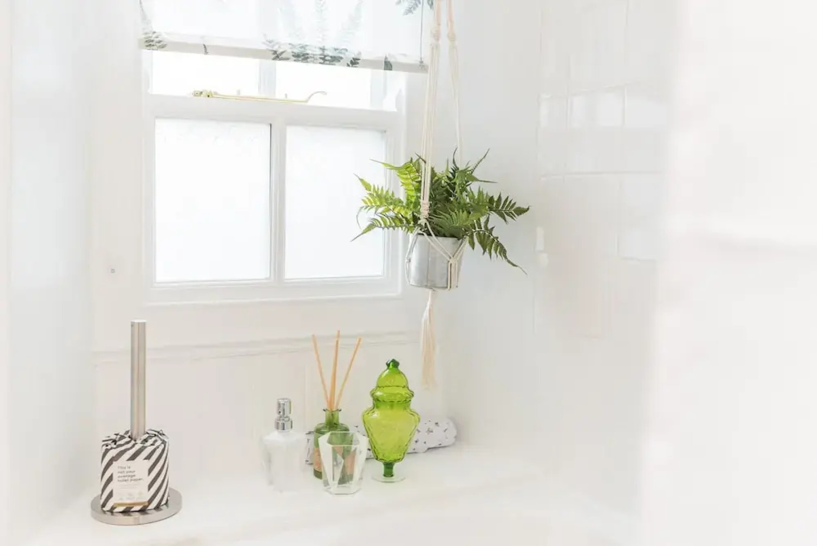 Cosy Dog Welcoming, Countryside Retreat