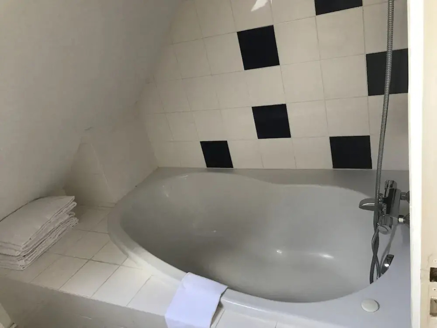 Verger apartment next to Disneyland BMYGUEST