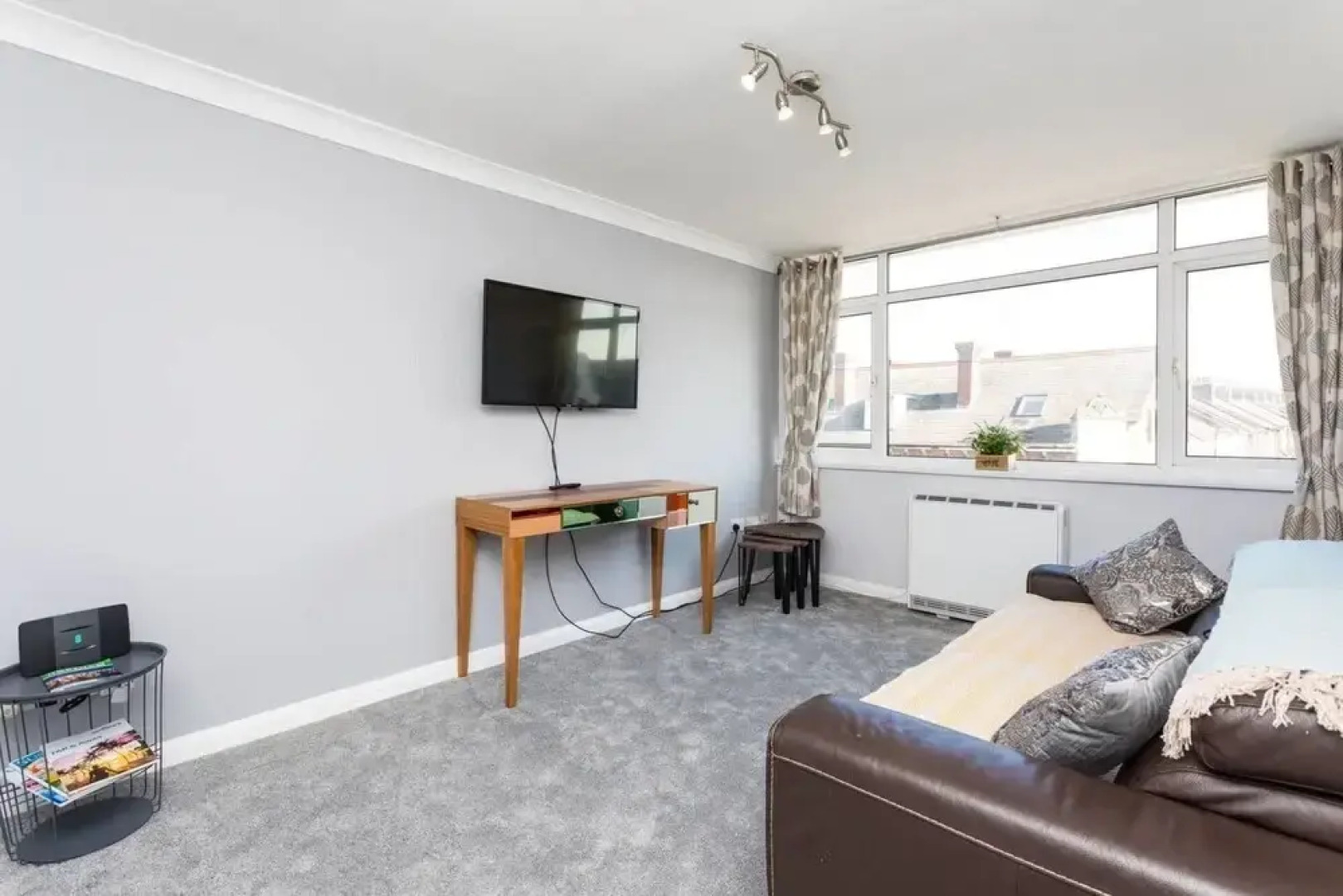 Queens 1 bed Apartment, Close to Town Centre