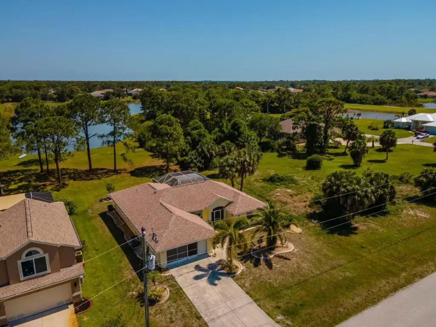 Westons Water Watch - Private Villa with heated pool - sleeps 6