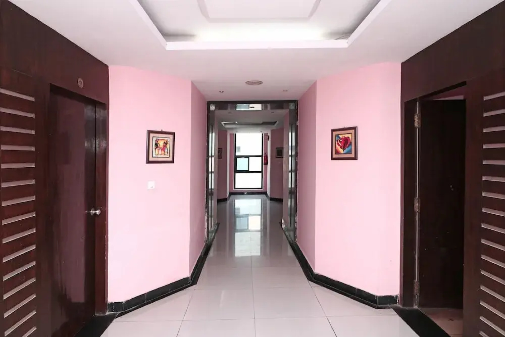 Hotel Center Point by OYO Rooms