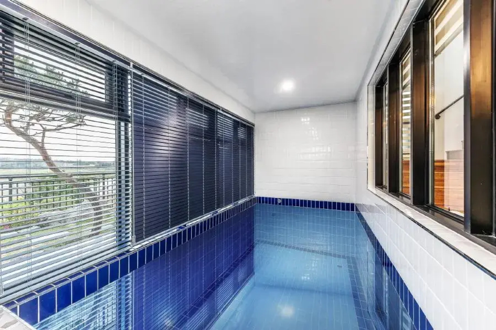 Goseong Shalala Poolvila