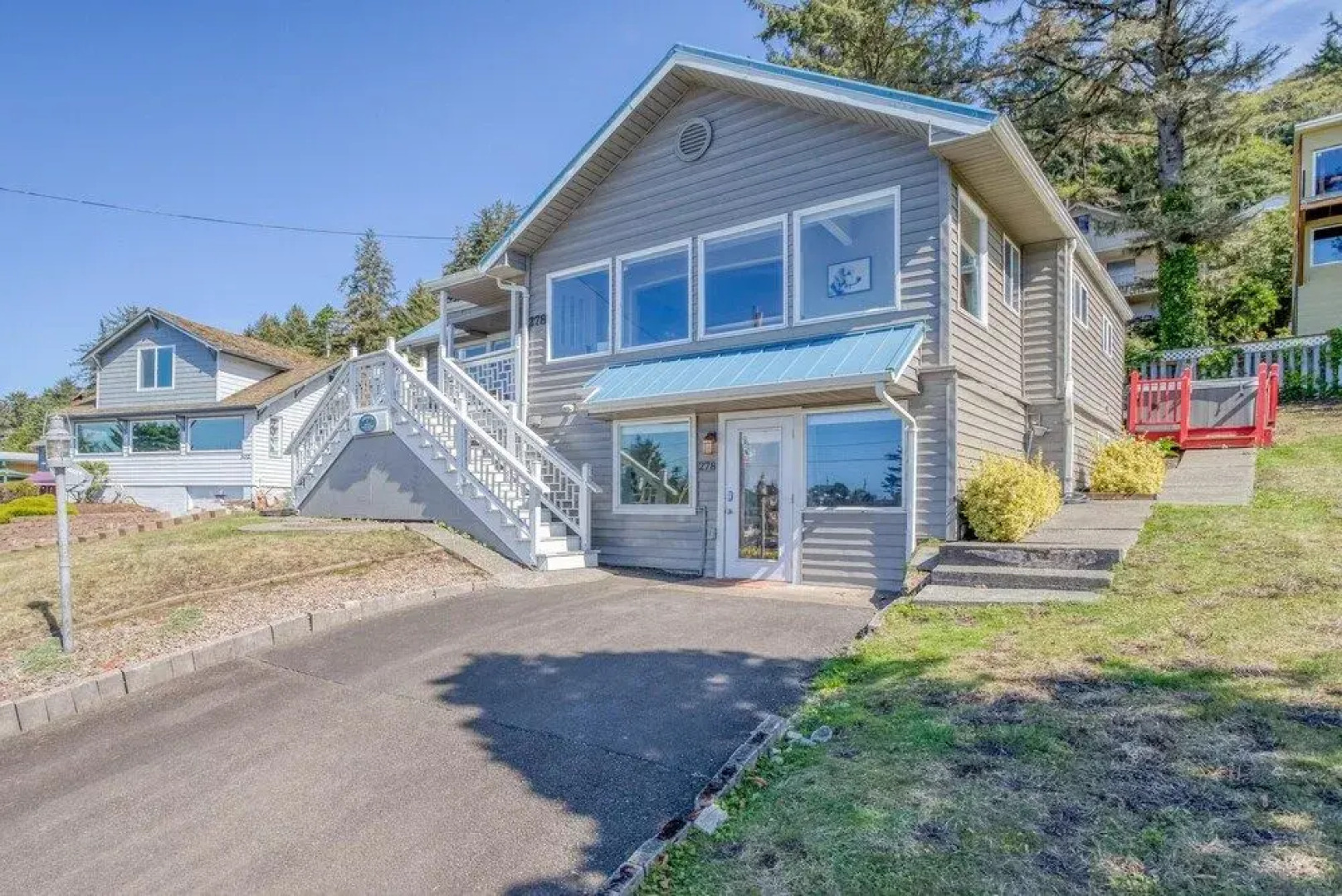 Depoe Bay Whalehouse