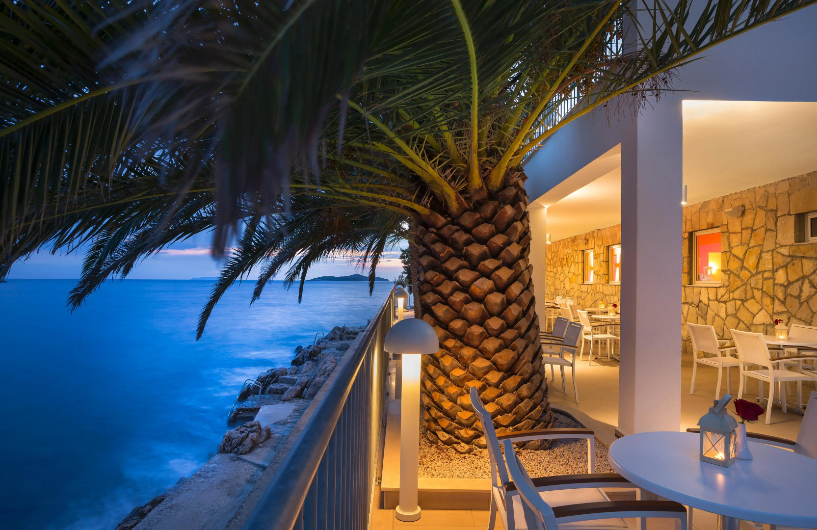 Hotel Feral – Все включено Light