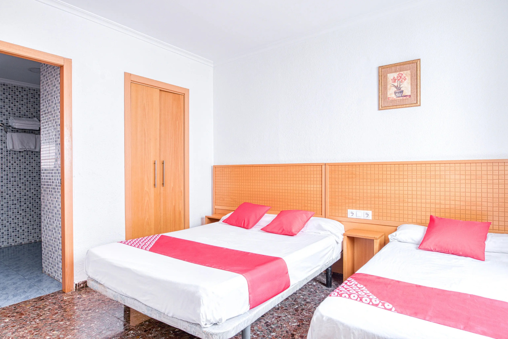 OYO Hostal Nova Picanya