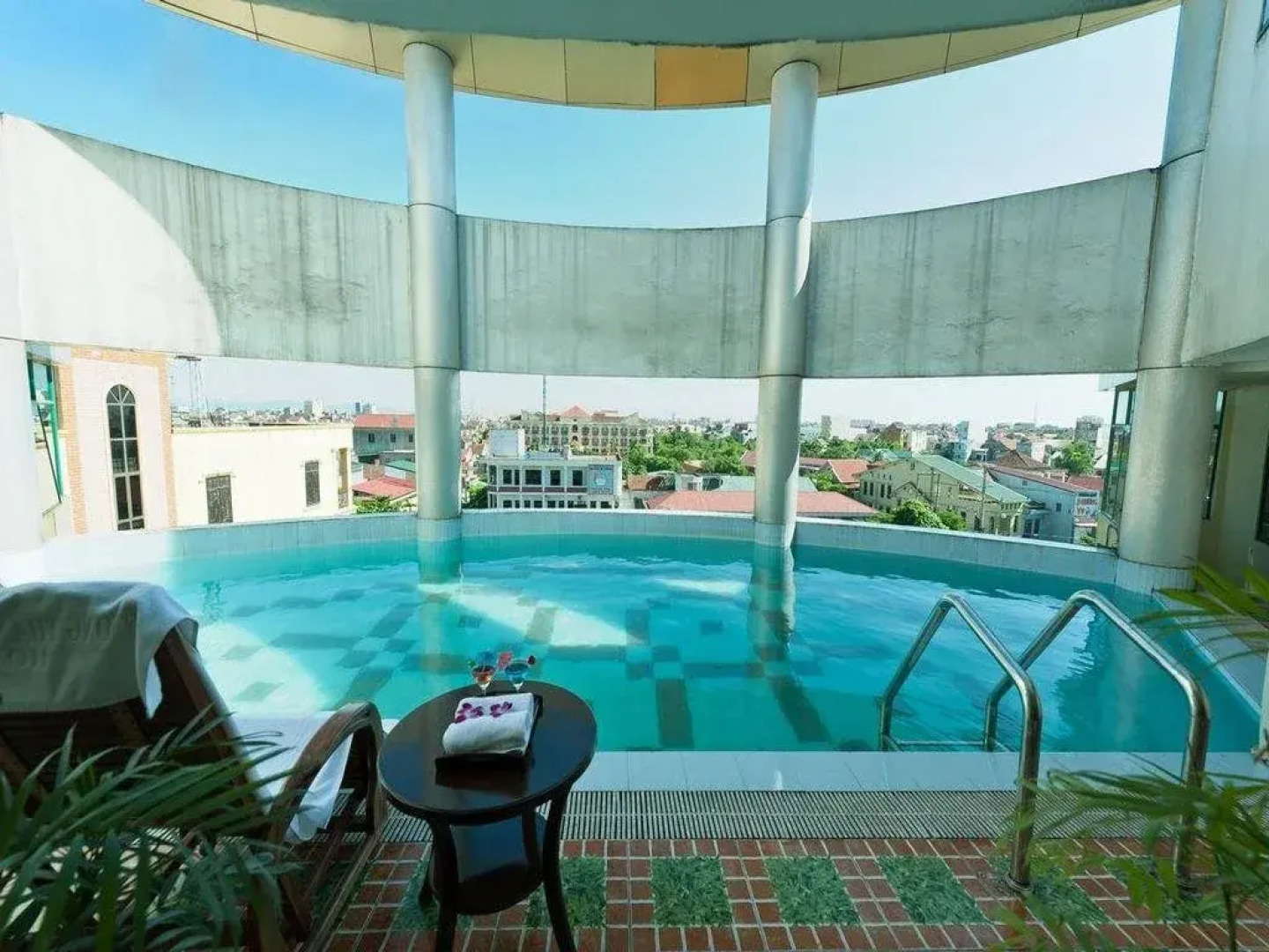 Muong Thanh Thanh Nien Vinh Hotel