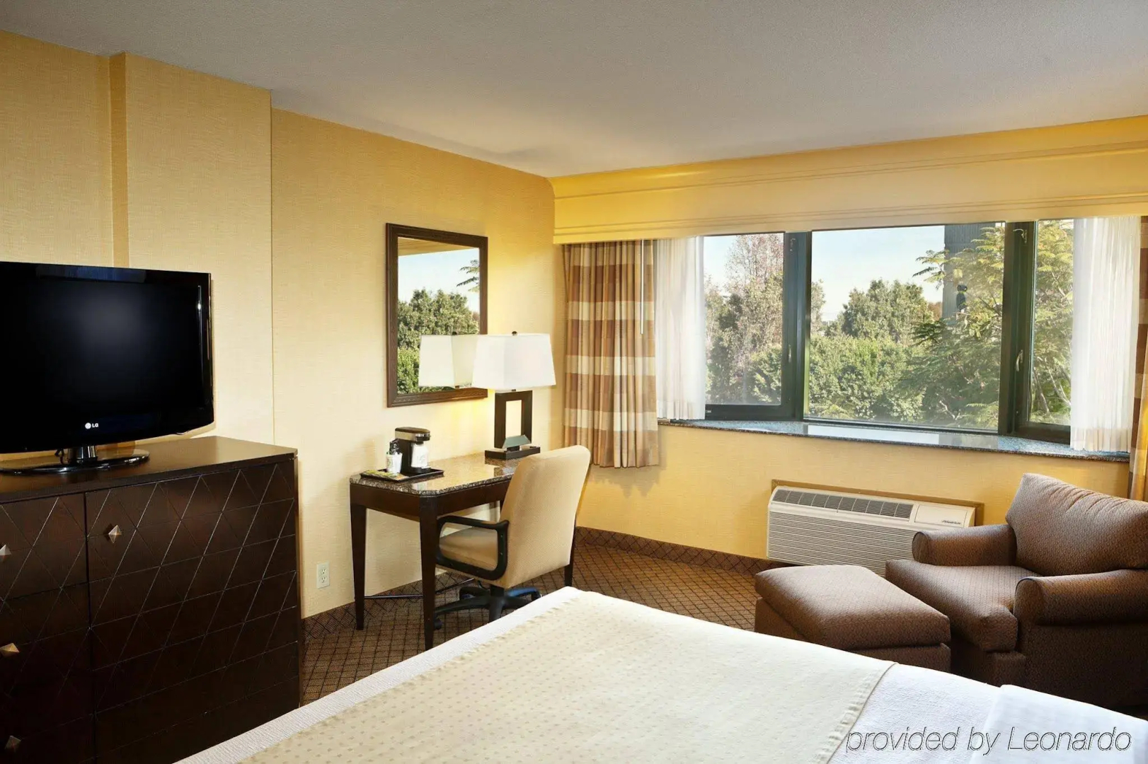 Holiday Inn Long Beach-Downtown Area