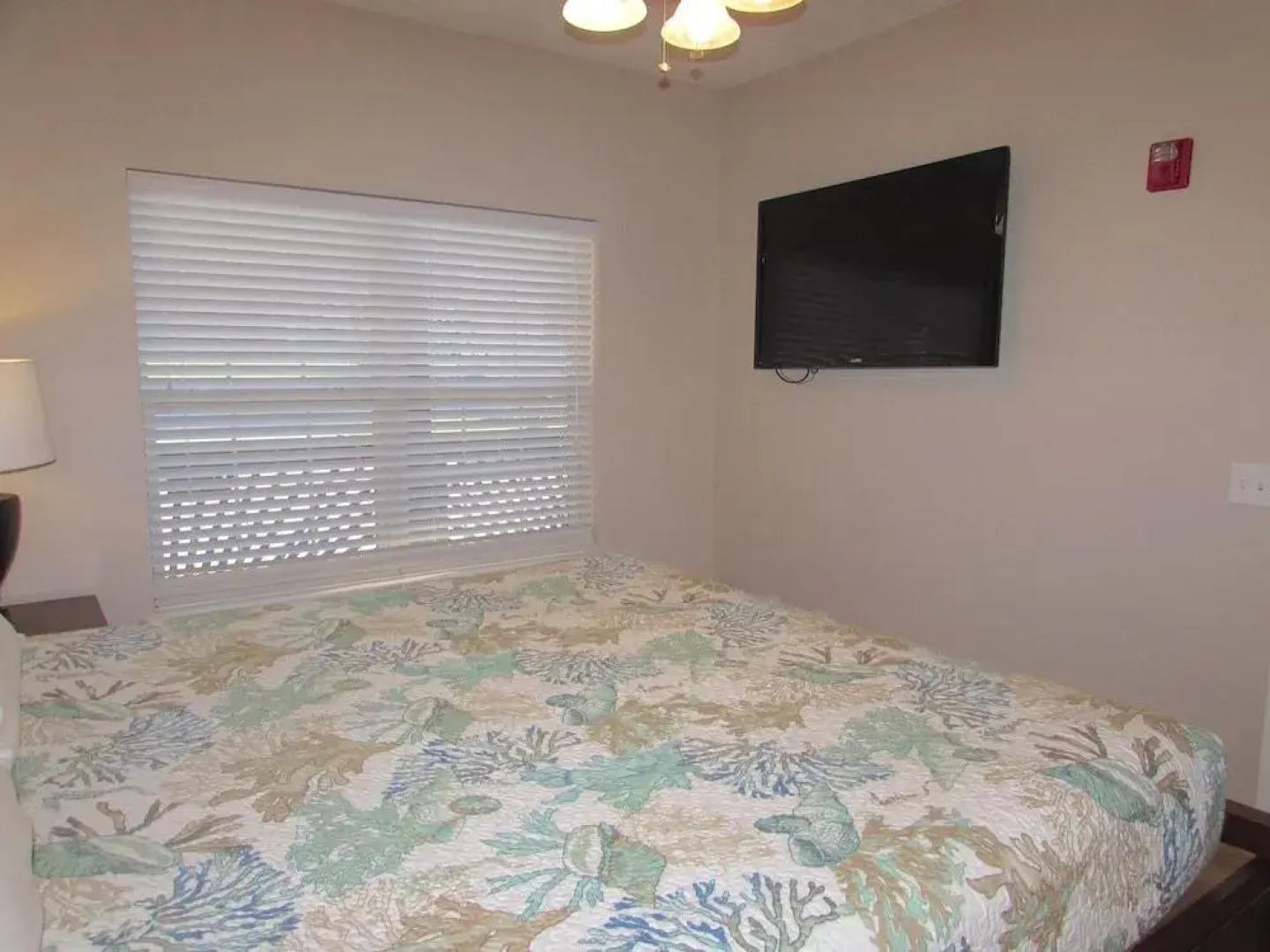 Walk-in Condo A-4 with Overlooking Deck by RedAwning