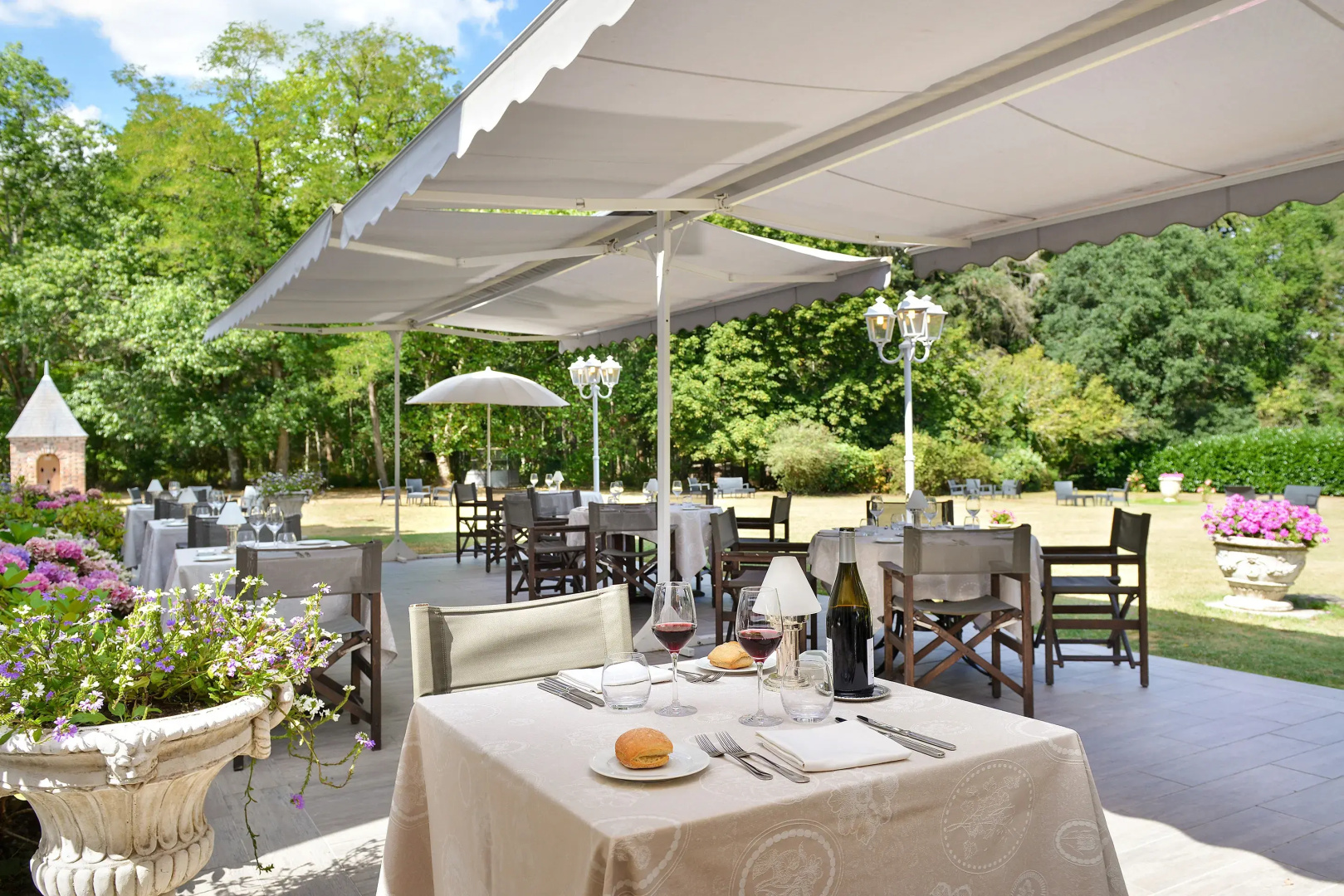 Logis Le Domaine De Valaudran