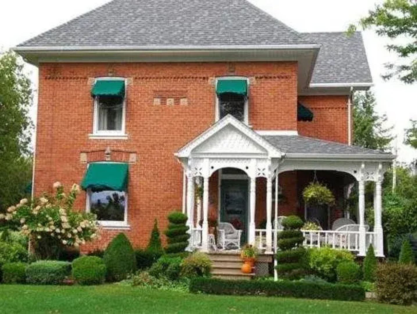 The Country Doll House B&B