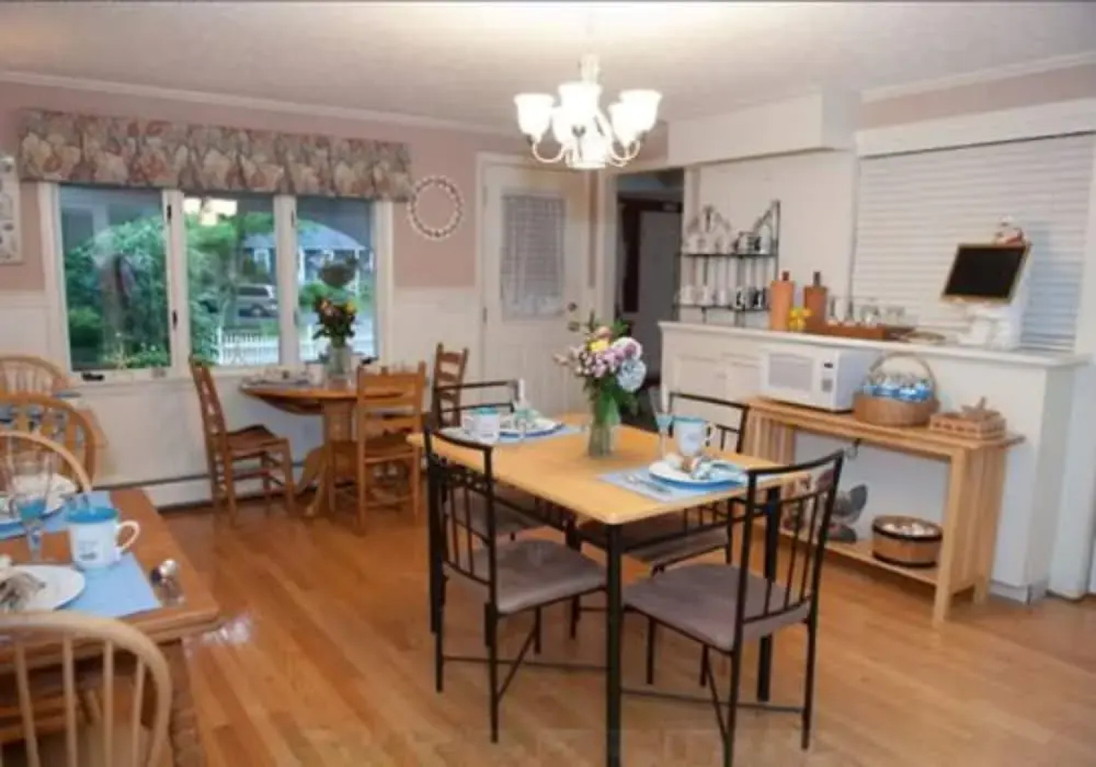 Cranberry Manor Bed and Breakfast