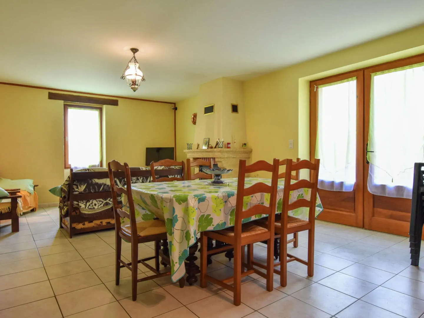 Rurally Located Holiday Home With Magnificent View, Close to Cazals