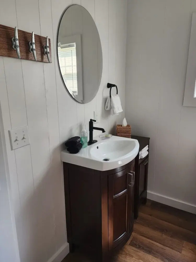 The Lakehouse Inn at Sledd Creek