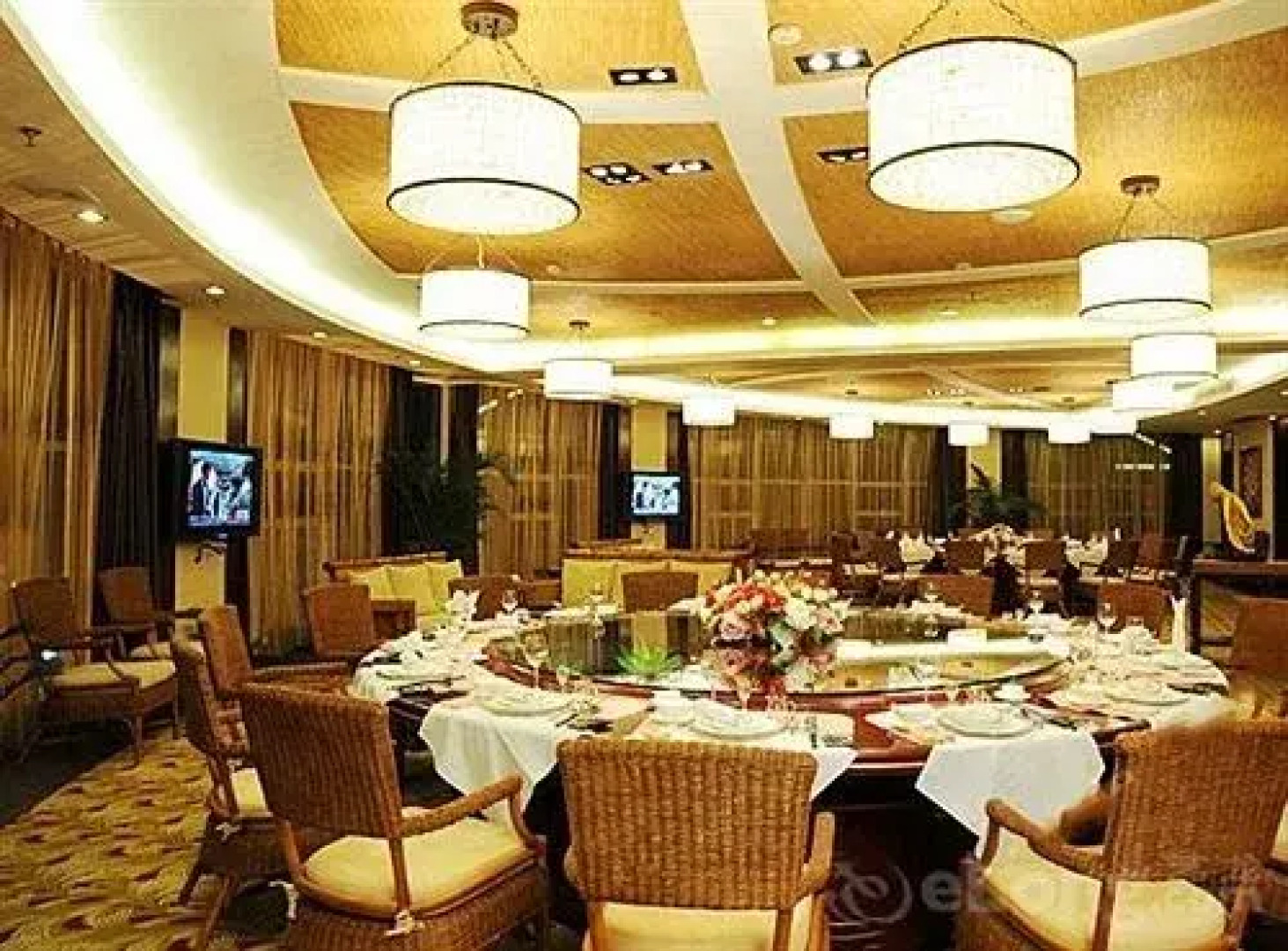 Assorti International Hotel