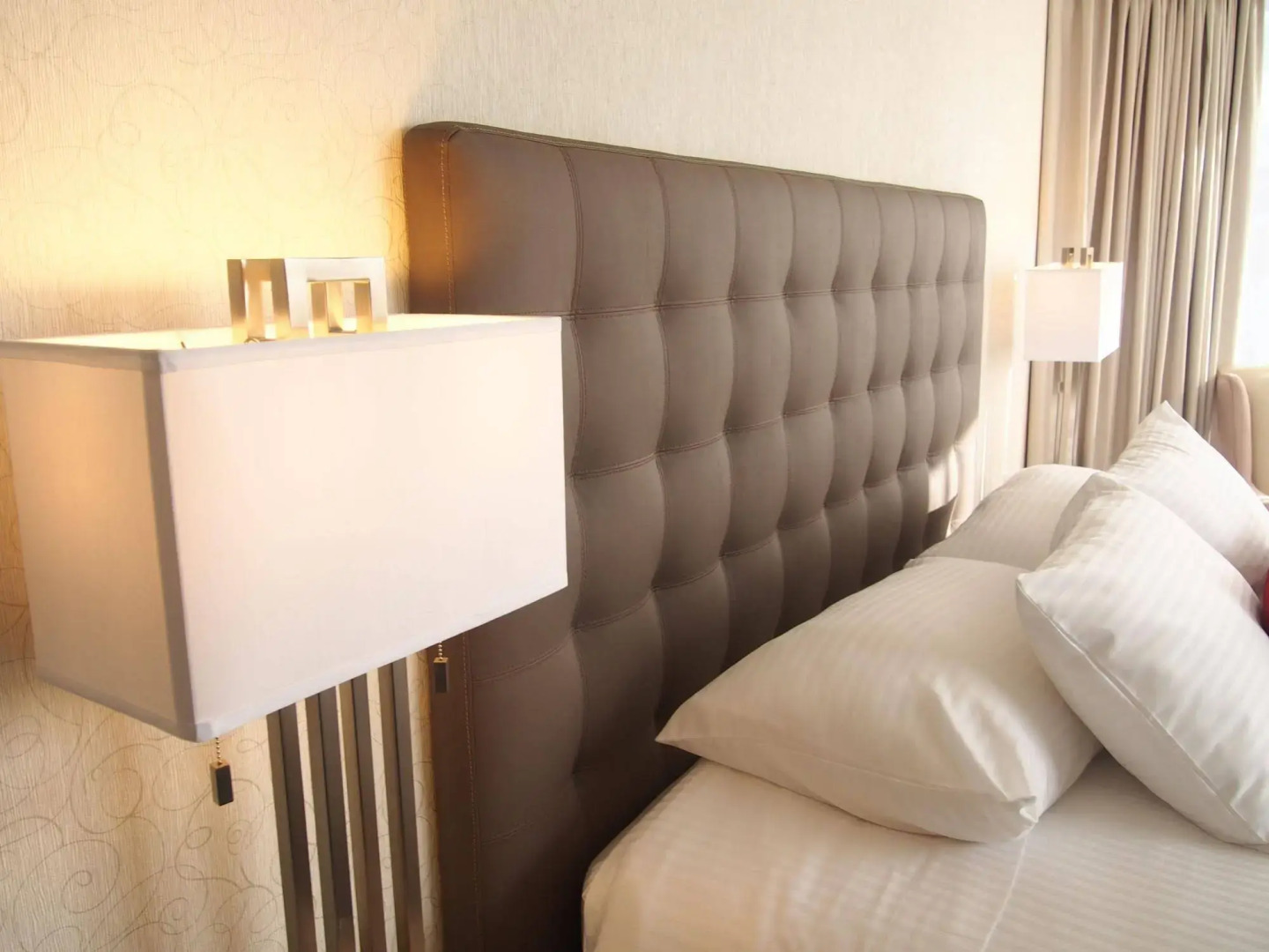 Clarion Hotel Amon Plaza