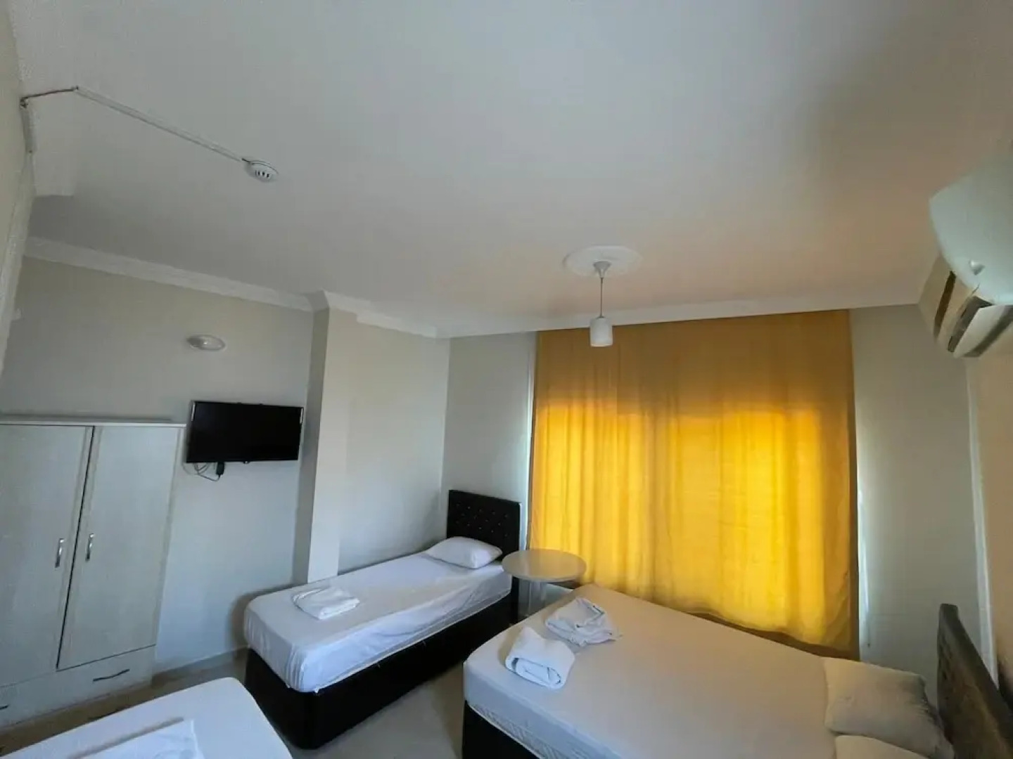 Ünlü Konaklama Kafe