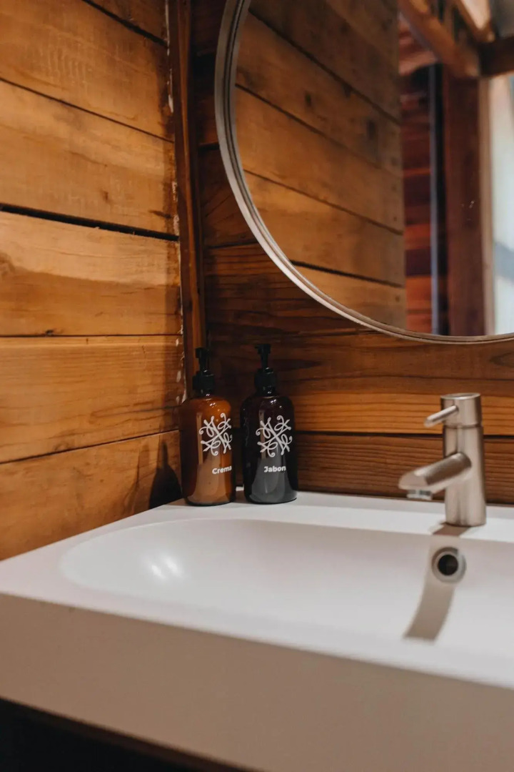 Hotel Cuatro Cuatros