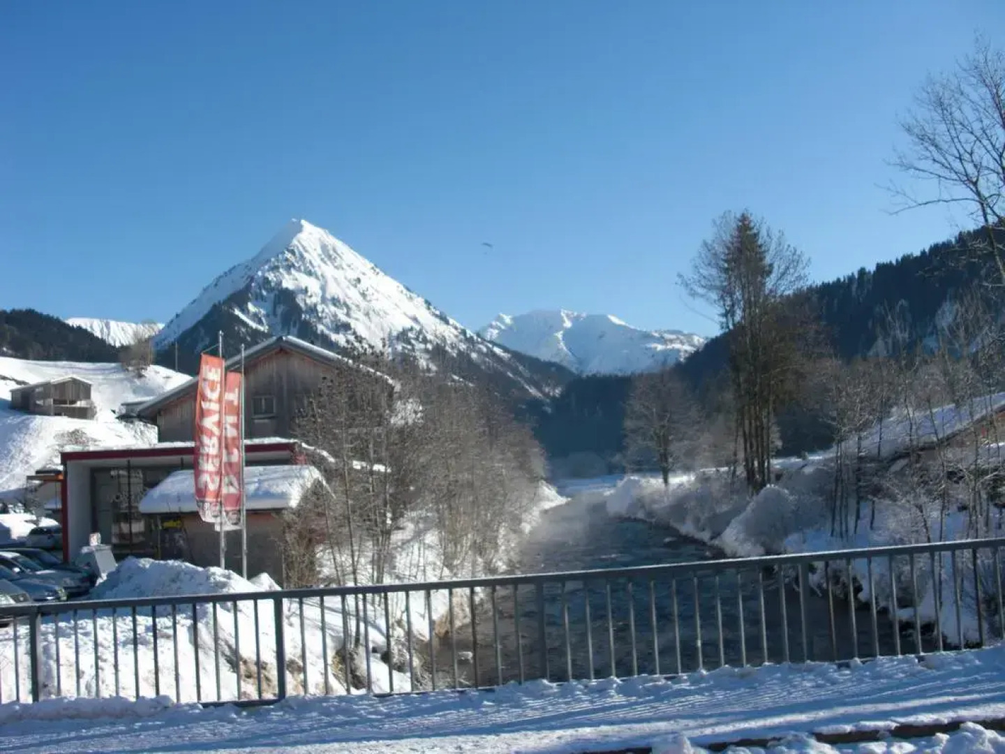 Das Schiff in den Bergen