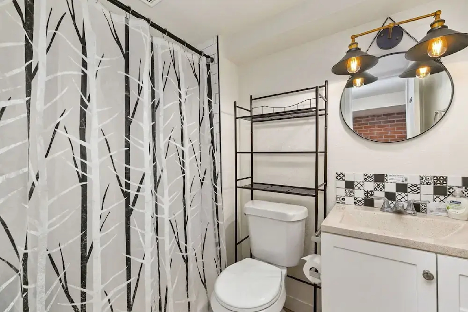 Mulberry Place: a Charming Cottage Near Old Town!